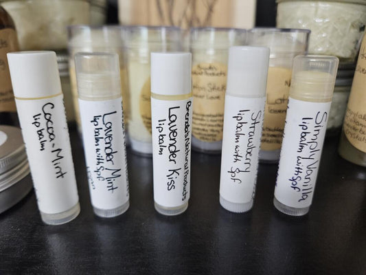 🌿 Brenda’s Natural Cocoa-Mint Lip Balm 🌿